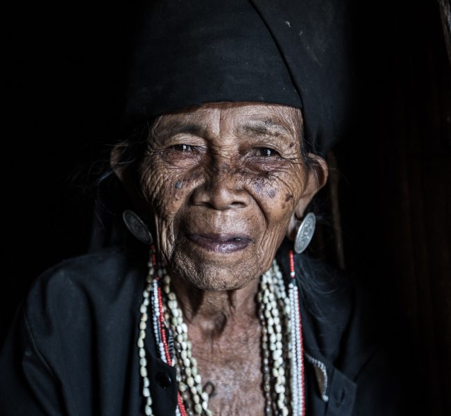 https://www.willysanson.com/wp-content/uploads/2019/05/willy-sanson-fotografo-foto-photographer-viaggiare-travel-viaggio-asia-india-birmania-nepal-reportage-bambini-persone-1-5-1.jpg